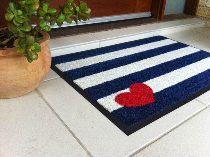 Stripe Doormat with Heart - Adoremat